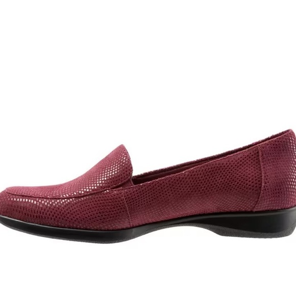 WOMEN'S TROTTERS JENN MINI DOTS FLATS 9N narrow (new in box) - Picture 9 of 11